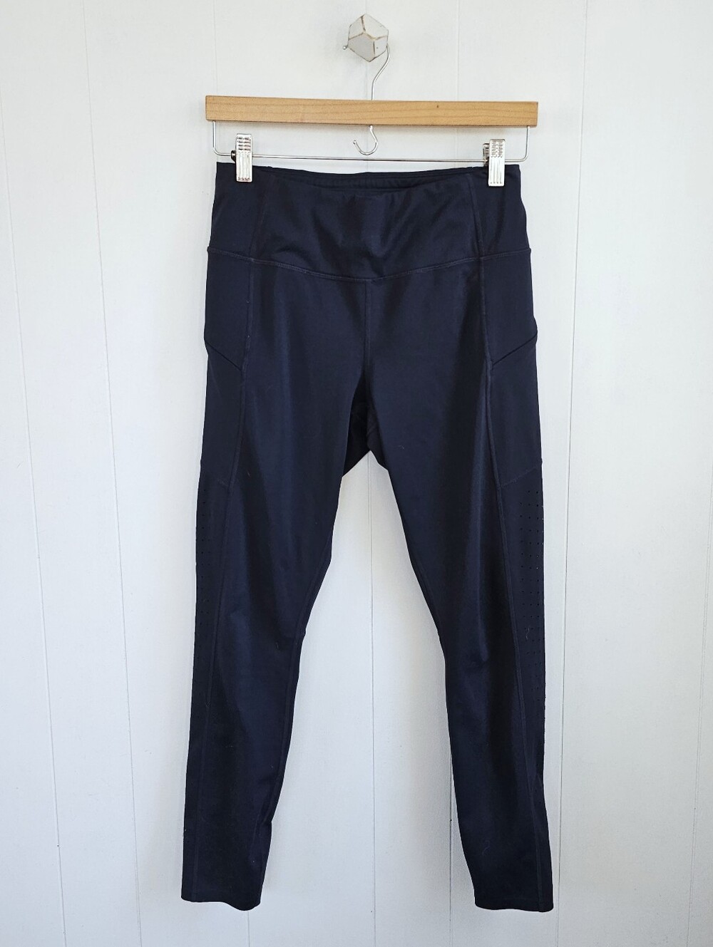 ATHLETA Navy Contender 7/8